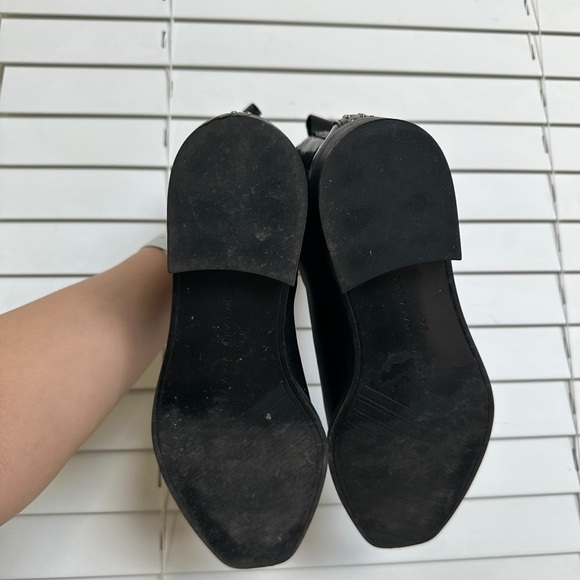 Black boots - Picture 4 of 6